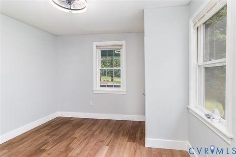 Tiny photo for 15231 hilldale ave Ave, Bowling Green, VA 22427 (MLS # 2527401)