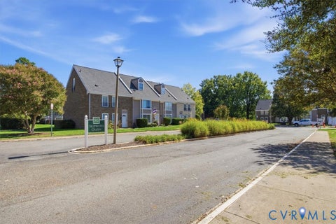 Tiny photo for 49 Skipwith Green Circle, Henrico, VA 23294 (MLS # 2627521)