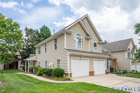 Photo of 627 Hazeltine Court #D, Chesterfield, VA 23236 (MLS # 2625884)