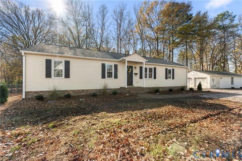 Photo of 405 Thompson Street, Ashland, VA 23005 (MLS # 2532017)