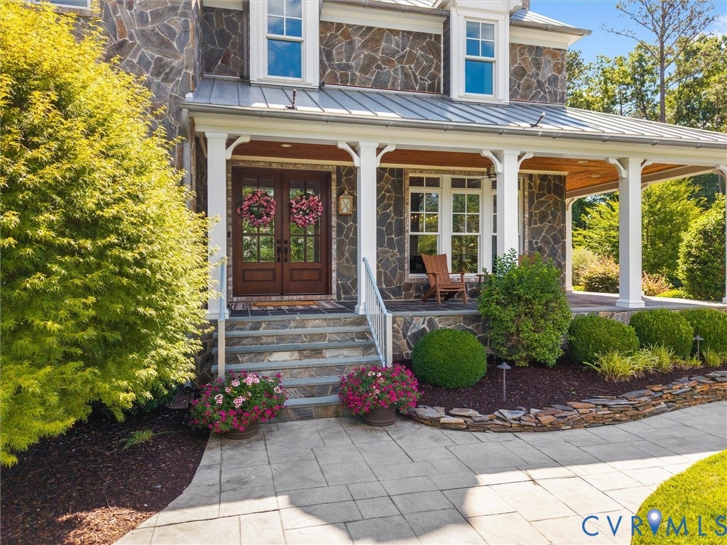 2337 Cheverton Lane