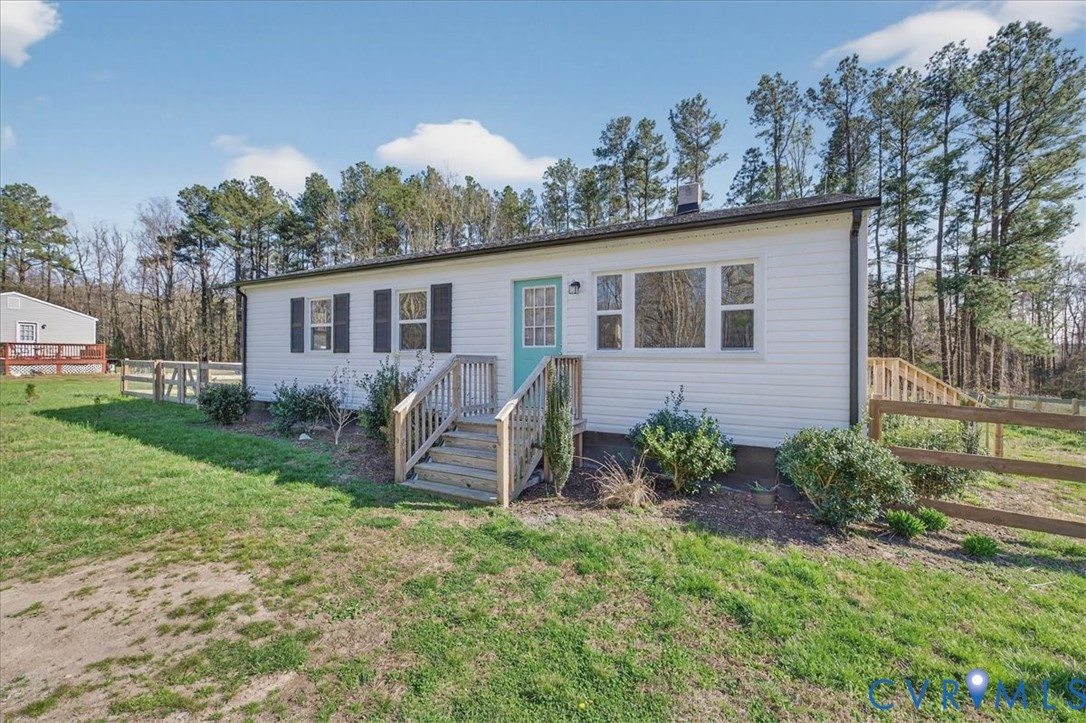 10521 Thompkins Lane