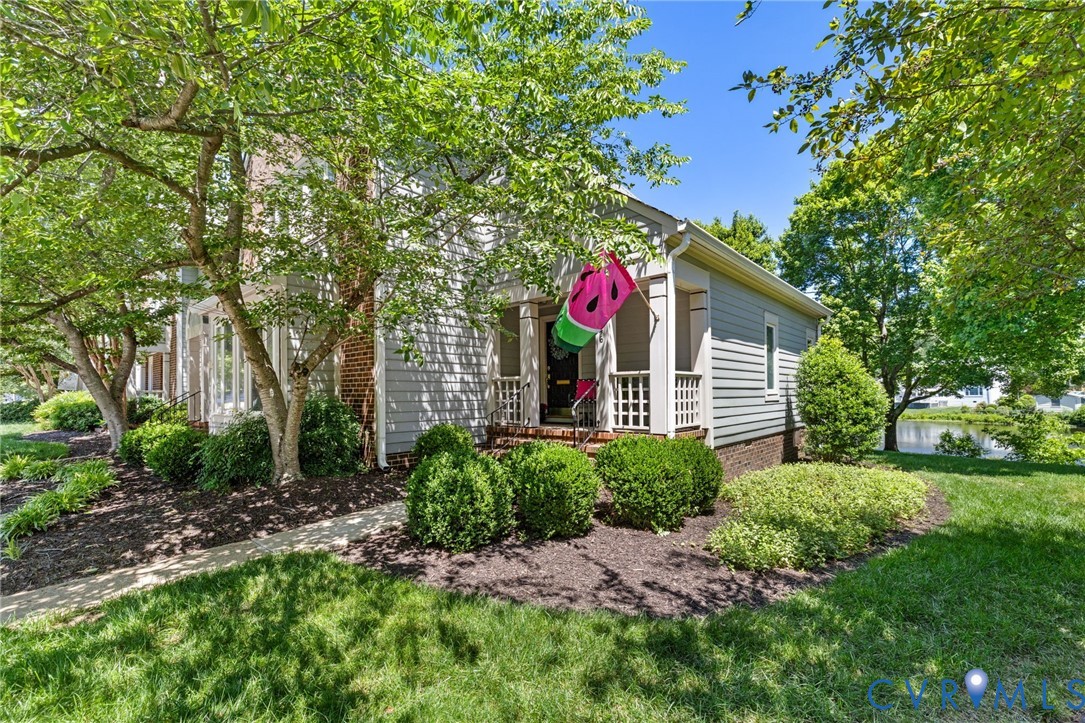 9146 Lakeland Drive