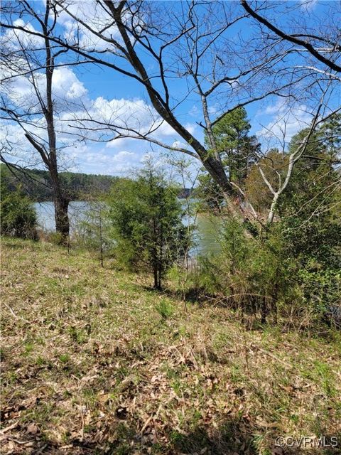 Tiny photo for 922 Skipjack Road, Sandy Point, VA 22488 (MLS # 2508994)
