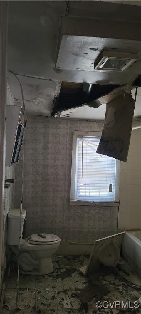 Tiny photo for 922 Skipjack Road, Sandy Point, VA 22488 (MLS # 2508994)