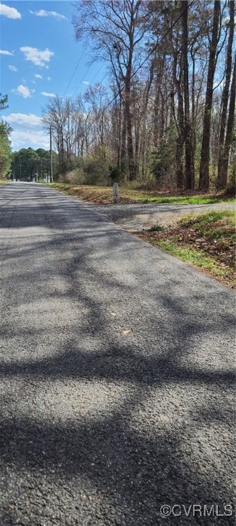 Tiny photo for 922 Skipjack Road, Sandy Point, VA 22488 (MLS # 2508994)