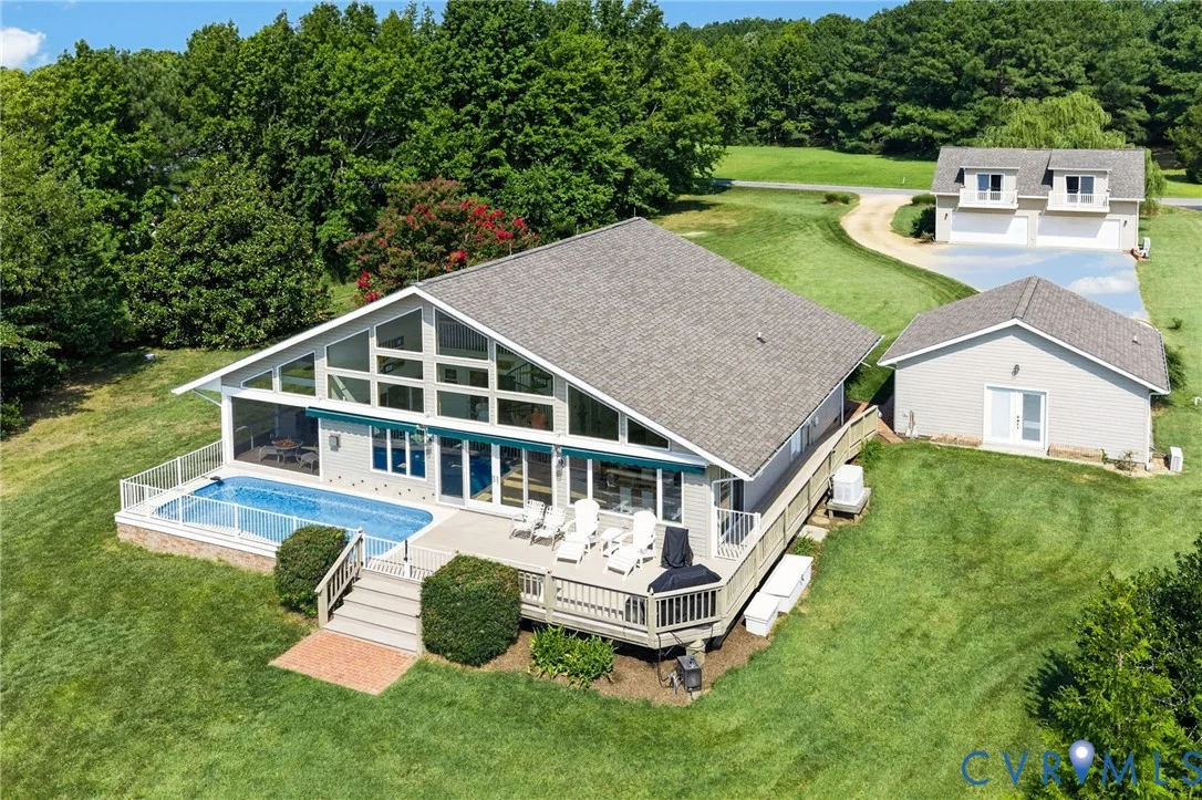 392 Kingscote Drive Dr