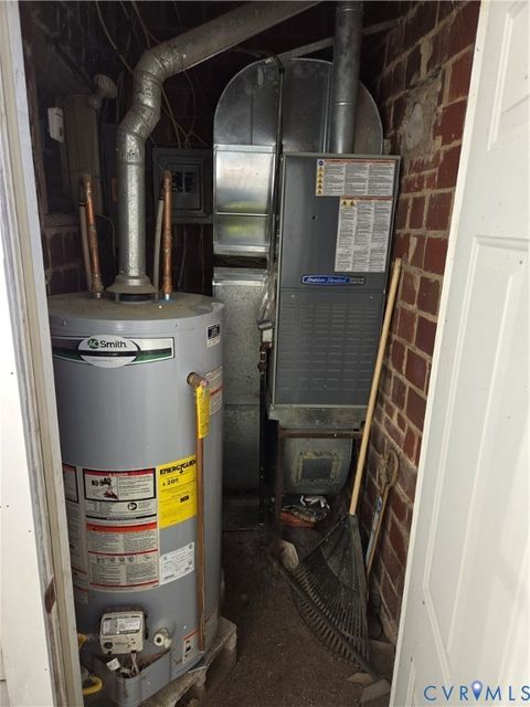 Tiny photo for 306 Washington Avenue, Colonial Heights, VA 23834 (MLS # 2532143)