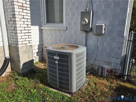 Tiny photo for 306 Washington Avenue, Colonial Heights, VA 23834 (MLS # 2532143)