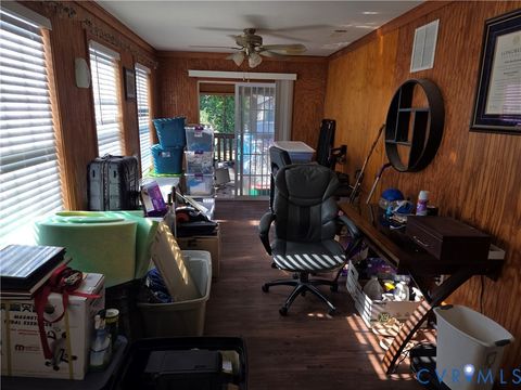 Tiny photo for 306 Washington Avenue, Colonial Heights, VA 23834 (MLS # 2532143)