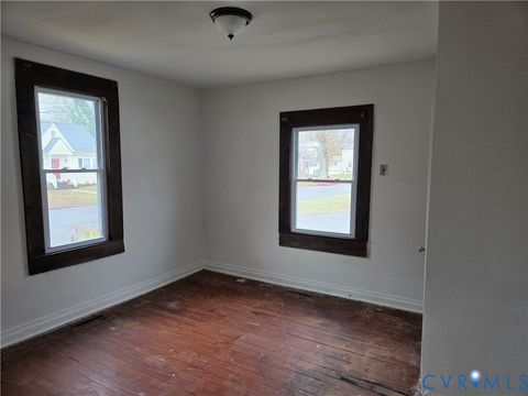 Tiny photo for 306 Washington Avenue, Colonial Heights, VA 23834 (MLS # 2532143)