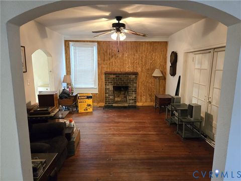 Tiny photo for 306 Washington Avenue, Colonial Heights, VA 23834 (MLS # 2532143)