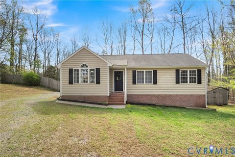 Photo of 30 La Mae Court, Aylett, VA 23009 (MLS # 2607963)