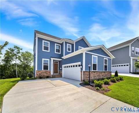 Photo of 6454 Fennec Run, Midlothian, VA 23120 (MLS # 2532570)