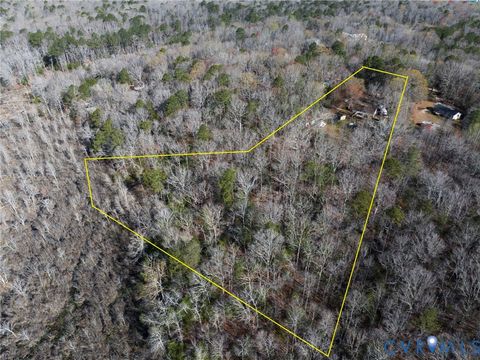 Tiny photo for 9925 Friendship Road, North, VA 23128 (MLS # 2607506)