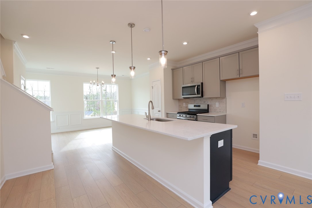 6585 Topsail Point