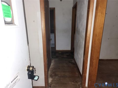 Tiny photo for 1922 Cobham Wharf Road, Surry, VA 23883 (MLS # 2605291)