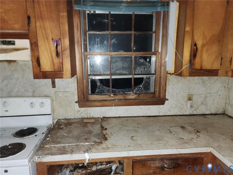 Tiny photo for 1922 Cobham Wharf Road, Surry, VA 23883 (MLS # 2605291)