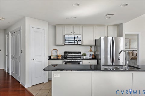 Tiny photo for 1101 Haxall Point #U514, Richmond, VA 23219 (MLS # 2624212)