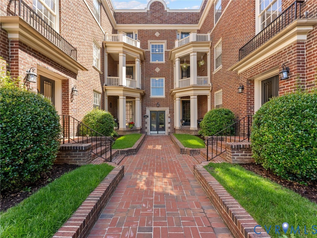 3410 Monument Avenue U101