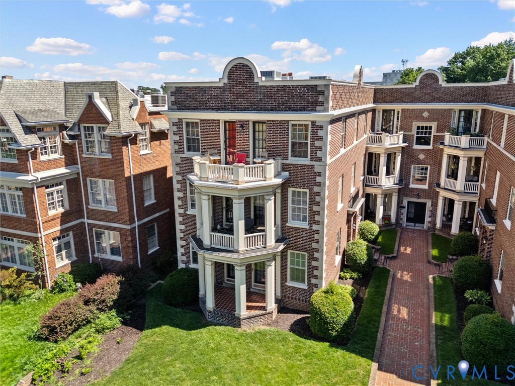 3410 Monument Avenue U101