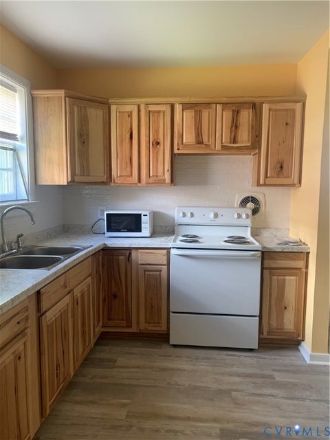 Tiny photo for 3709 Garland Avenue, Richmond, VA 23222 (MLS # 2626387)