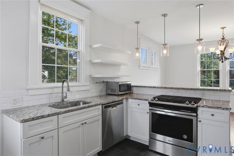 Tiny photo for 2900 Seminary Avenue, Richmond, VA 23220 (MLS # 2626687)