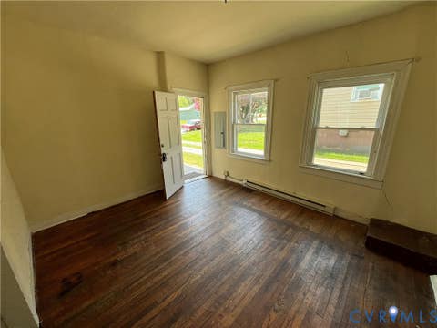 Tiny photo for 927 Farmer Street, Petersburg, VA 23803 (MLS # 2621772)