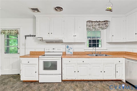 Tiny photo for 3801 Wakefield Road, Richmond, VA 23235 (MLS # 2620552)