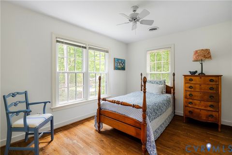 Tiny photo for 6 E Lower Tuckahoe Road, Richmond, VA 23238 (MLS # 2614196)