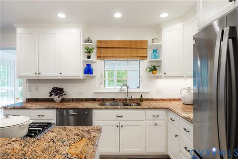 Tiny photo for 6 E Lower Tuckahoe Road, Richmond, VA 23238 (MLS # 2614196)
