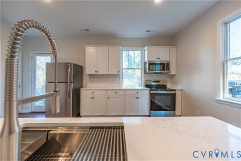 Tiny photo for 115 Pine Street, Petersburg, VA 23803 (MLS # 2622368)