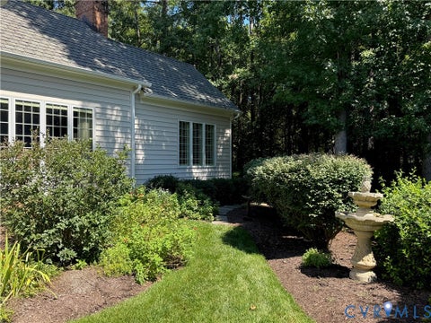Tiny photo for 7 E Square Lane, Richmond, VA 23238 (MLS # 2621829)