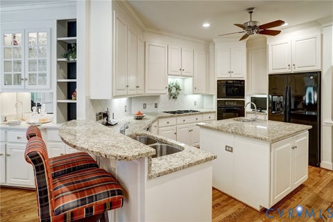 Tiny photo for 7 E Square Lane, Richmond, VA 23238 (MLS # 2621829)