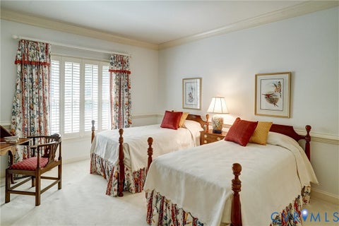 Tiny photo for 7 E Square Lane, Richmond, VA 23238 (MLS # 2621829)