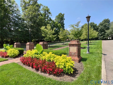 Tiny photo for 7 E Square Lane, Richmond, VA 23238 (MLS # 2621829)