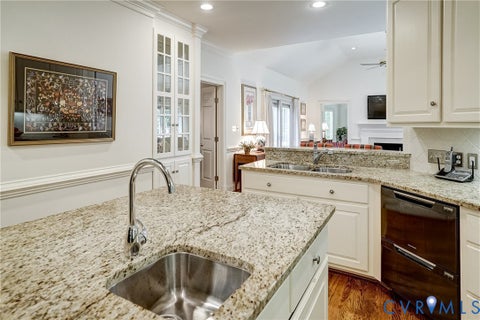 Tiny photo for 7 E Square Lane, Richmond, VA 23238 (MLS # 2621829)