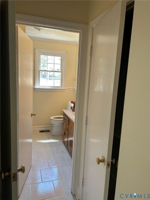 Tiny photo for 311 Fifth Street, Blackstone, VA 23824 (MLS # 2611560)