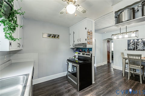 Tiny photo for 317 Moorman Avenue, Colonial Heights, VA 23834 (MLS # 2616921)