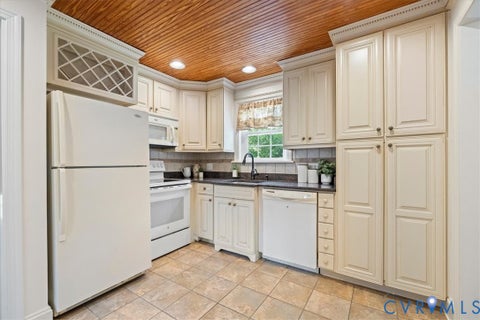 Tiny photo for 1008 Westham Parkway, Henrico, VA 23229 (MLS # 2626349)