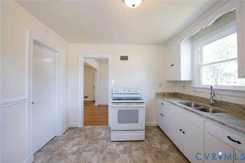 Tiny photo for 2009 Springdale Road, Richmond, VA 23222 (MLS # 2616243)
