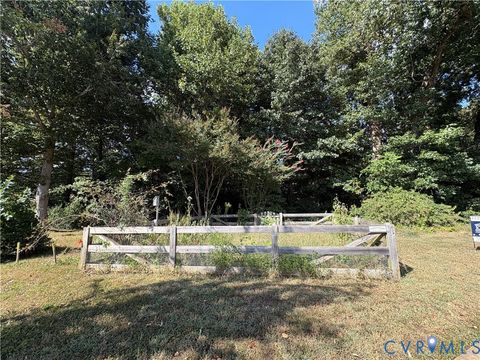 Photo of 000 Whitehall Drive, Colonial Heights, VA 23834 (MLS # 2522102)