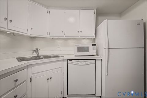 Tiny photo for 46 Skipwith Green Circle, Henrico, VA 23294 (MLS # 2617277)