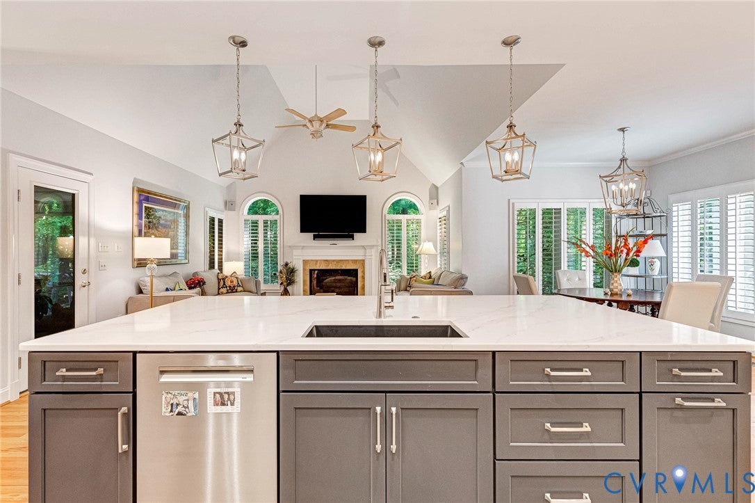 11412 Bell Tower Court