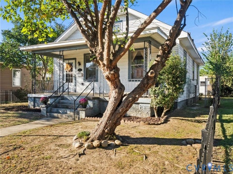 Tiny photo for 124 Suffolk Avenue, Colonial Heights, VA 23834 (MLS # 2628228)