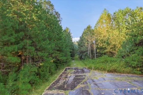 Tiny photo for 4015 Harpers Road, Mc Kenney, VA 23872 (MLS # 2625054)