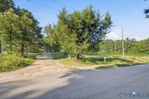 Tiny photo for 4015 Harpers Road, Mc Kenney, VA 23872 (MLS # 2625054)