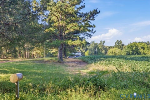 Tiny photo for 4015 Harpers Road, Mc Kenney, VA 23872 (MLS # 2625054)