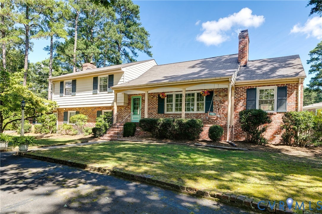1601 W Monmouth Drive