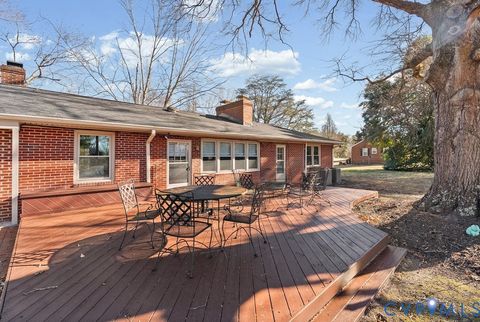 Tiny photo for 701 Fourth Avenue, Farmville, VA 23901 (MLS # 2617911)